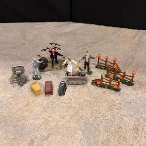 Lemax Spooky Town table accent figurine lot some retired total of 12 pieces